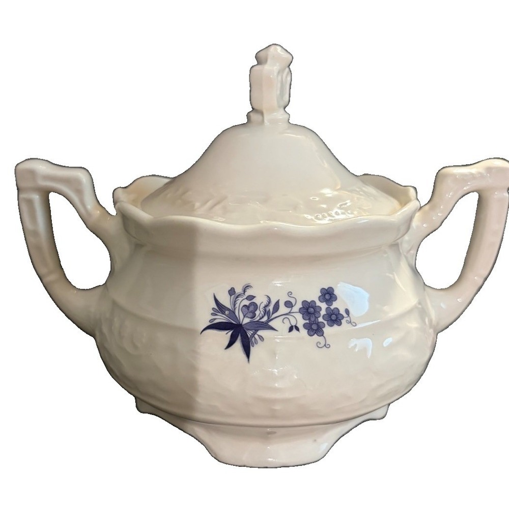 Vtg White Embossed Porcelain Covered Sugar Bowl Blue Floral Pedestal Farmhouse